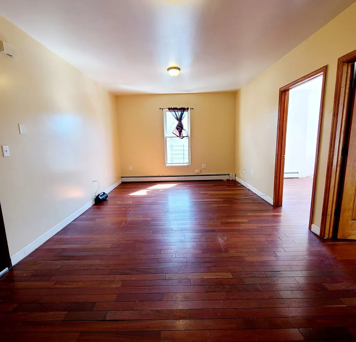 3 bed, $3,700 — Photo 1