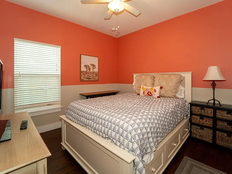 228 Herada St — Photo 20