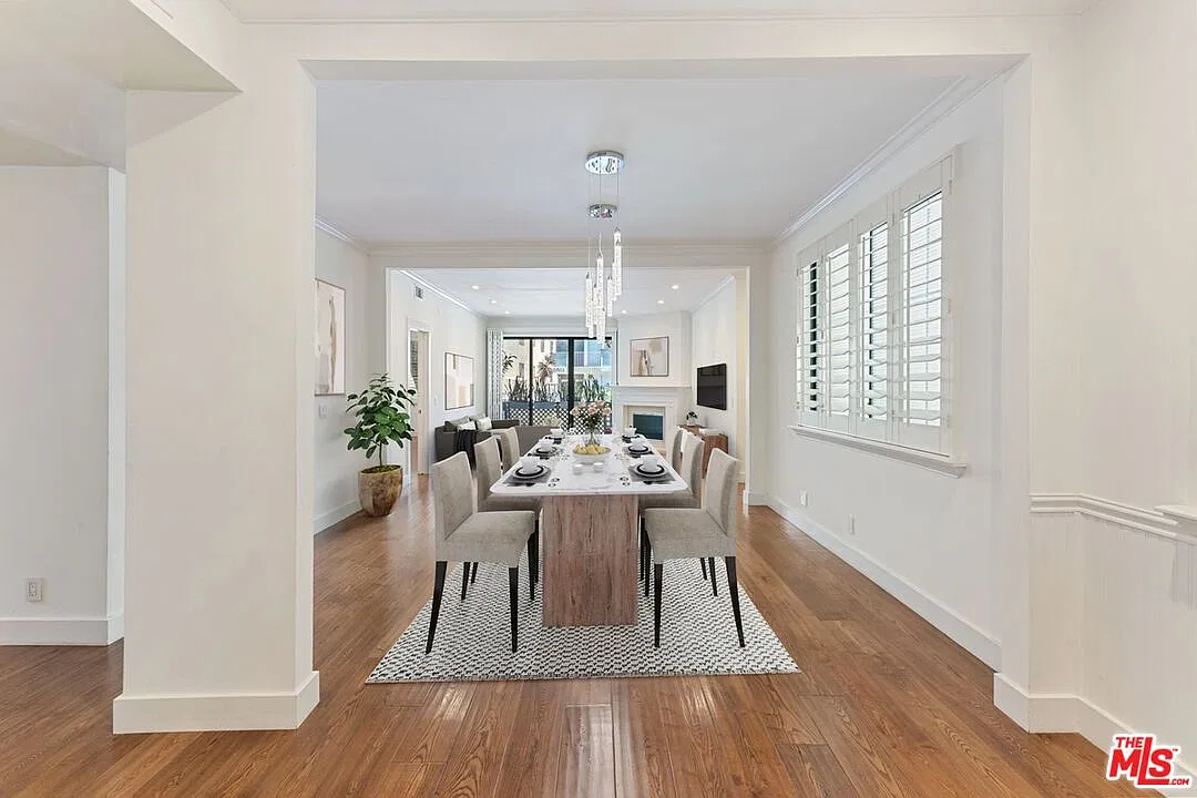 2 bed, 2.5 bath, 1600 sqft, $4,495 — Photo 3
