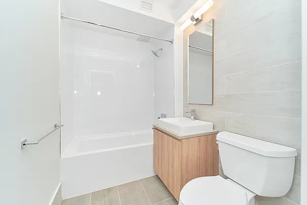 Rented by Living New York | media 42