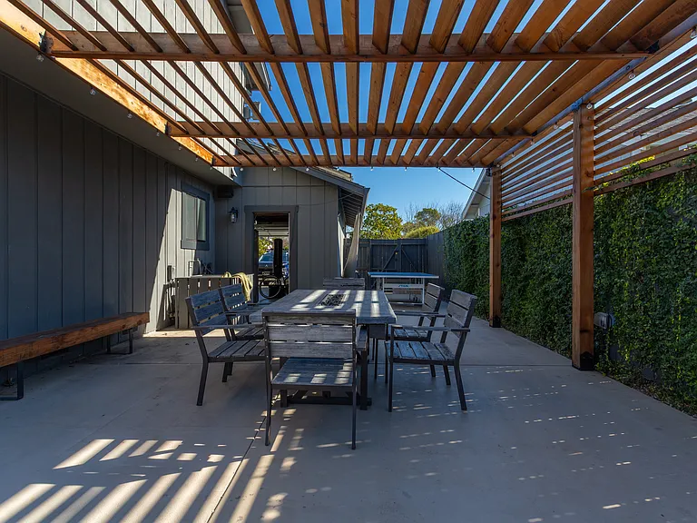 Joaquin Dr — Photo 37