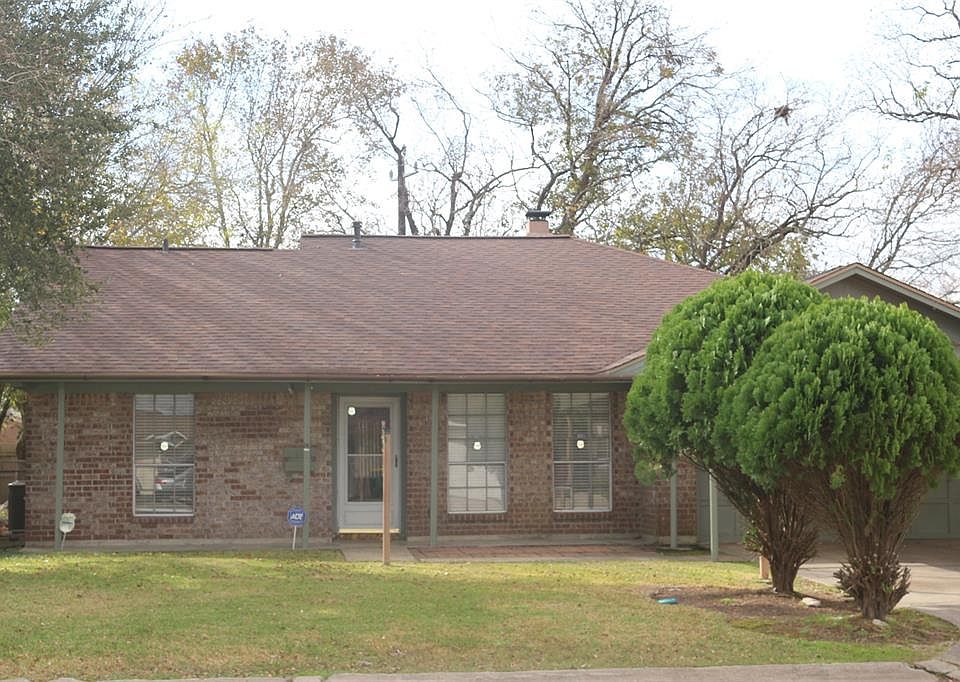 1st image of 1003 N Shepherd Dr