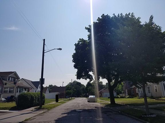 5th image of 14112 Courtland Ave