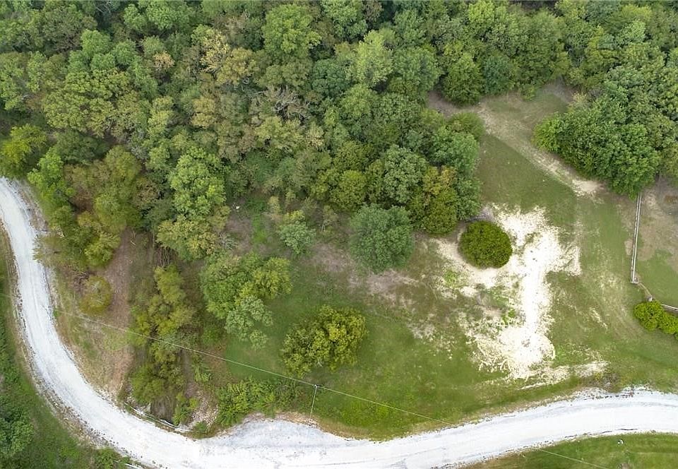 1st image of 14 Forest Creek Ln