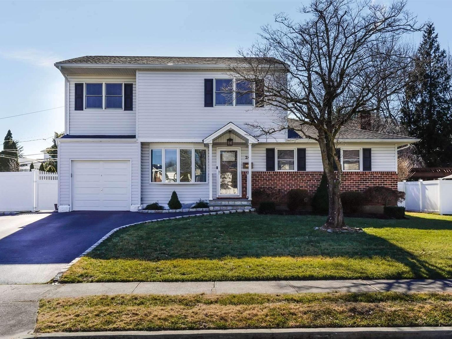 24 Seminole Drive, Commack, NY 11725 Zillow