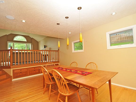 5th image of 6431 SW Dolph Dr