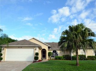 225 Periwinkle Dr, Sebastian, FL 32958