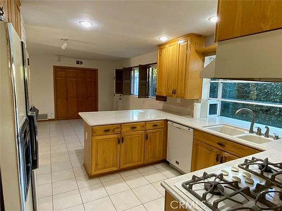 5th image of 2958 Ceylon Dr
