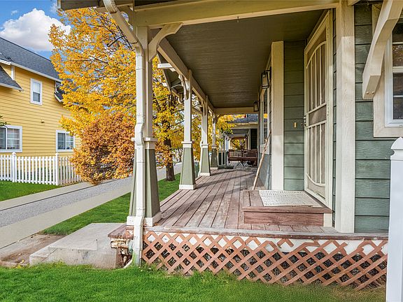 5th image of 4751 Adalaide Ln