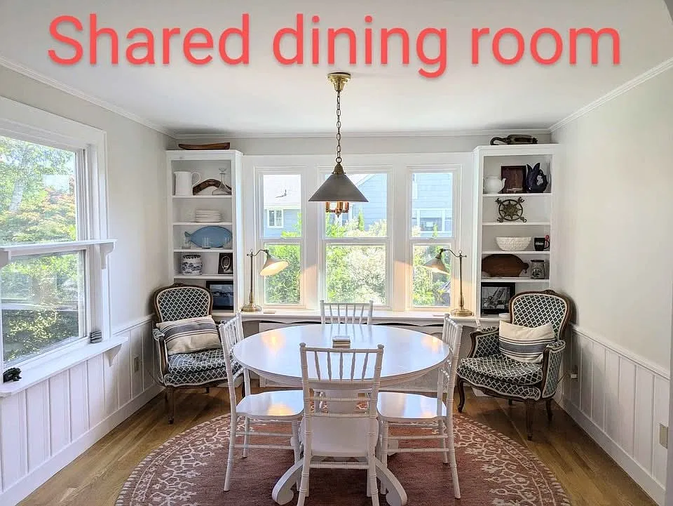 20 Andrews Avenue — Photo 4