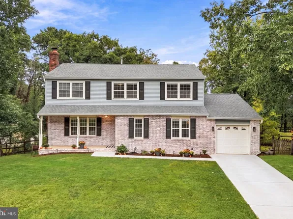 53 Winfield Rd, Sicklerville, NJ 08081