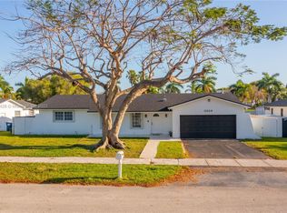 8324 SW 206th Ter, Cutler Bay, FL 33189