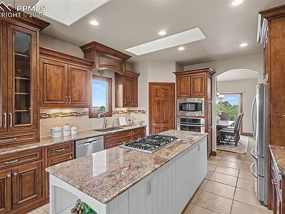 5th image of 4215 Star Ranch Rd