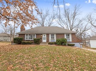 10002 E 78th St, Raytown, MO 64138