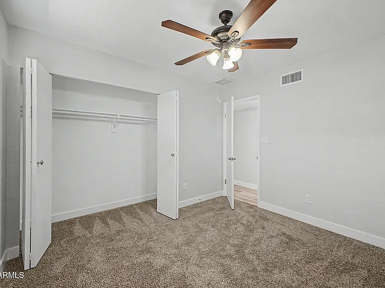 1432 S Oracle — Photo 21