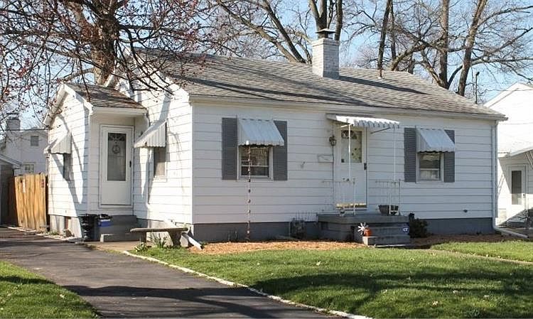 1st image of 1821 E Illinois St