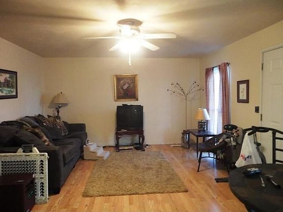 2nd image of 1104 N 1st St
