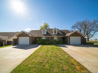 827 N Thompson St #827-829, Vinita, OK 74301
