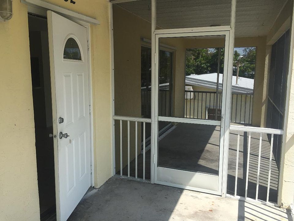 1st image of 182 Casa Court Dr