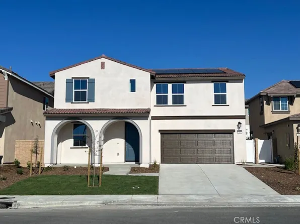 562 Cumberland Rd, Rialto, CA 92377