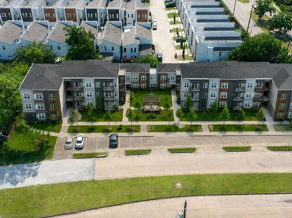 5519 Rosslyn Rd, Houston, TX 77091