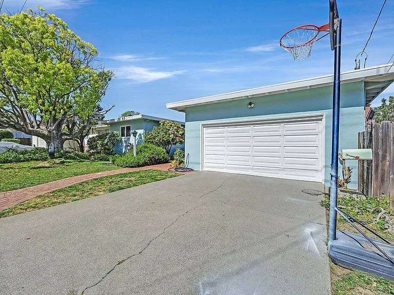 8 Stephens Ct — Photo 31