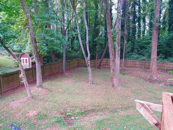 5th image of 986 Millwood Dr SW