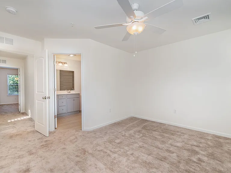 154 High Pointe Dr — Photo 13