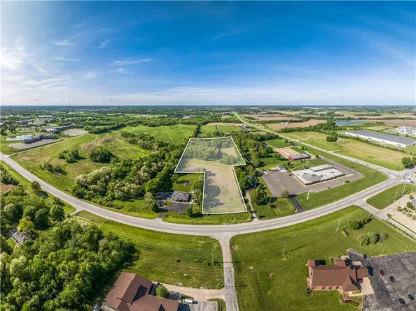 5301 Mitchell Ave, Saint Joseph, MO 64507