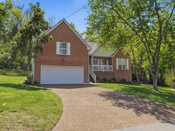 1705 S Bonham Ct, Old Hickory, TN 37138