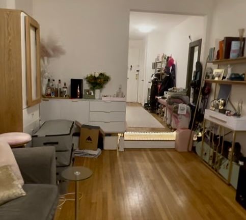2nd image of 330 E 58th St #1C