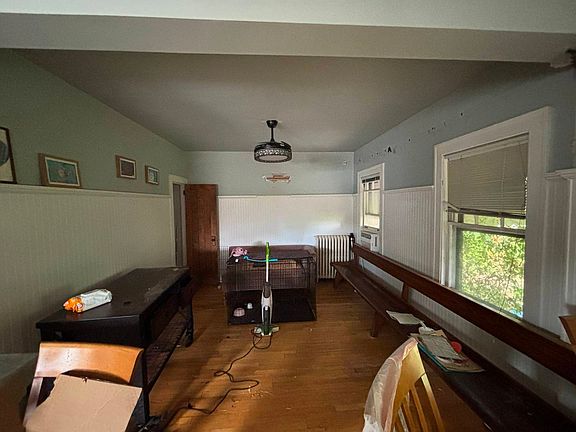 5th image of 10300 S Talman Ave
