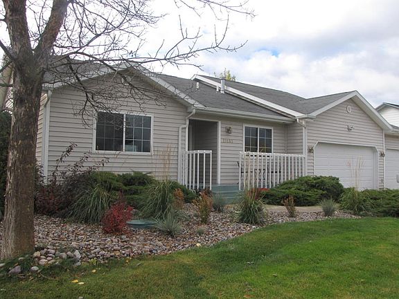 3rd image of 17481 Saint Andrews Pl