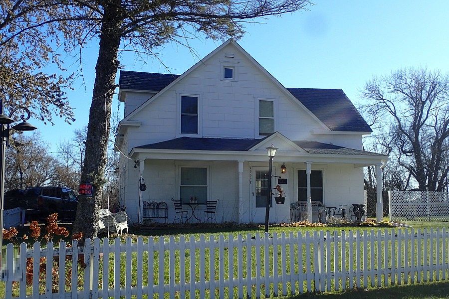 1st image of 19523 Nowthen Blvd NW