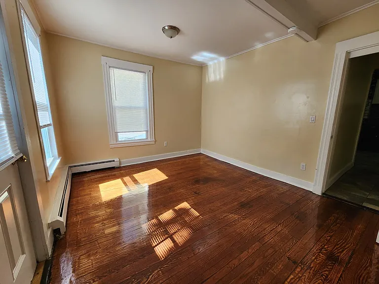 371 Norton St #11 — Photo 11