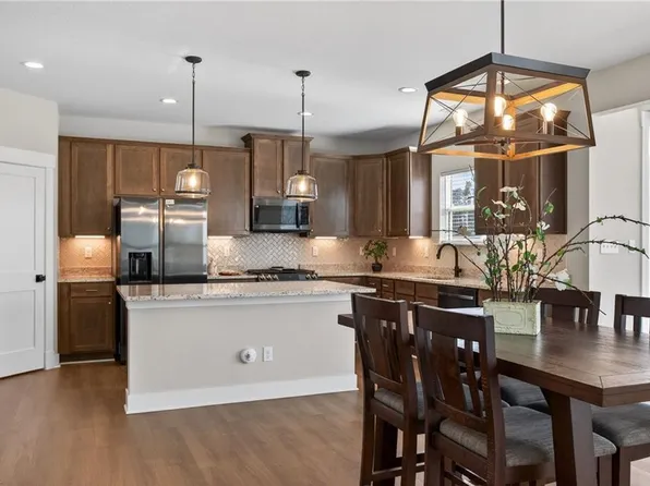 1013 Strawberry Ct, Suffolk, VA 23435