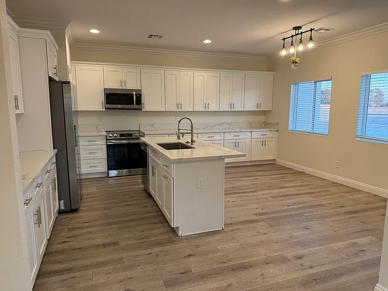 4901 Stubblefield Dr — Photo 5