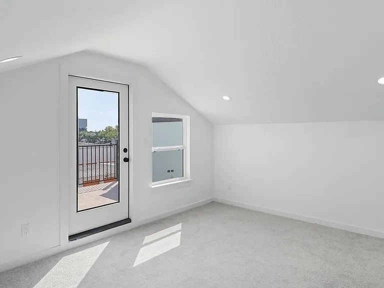 2921 El Fenice Ln — Photo 36