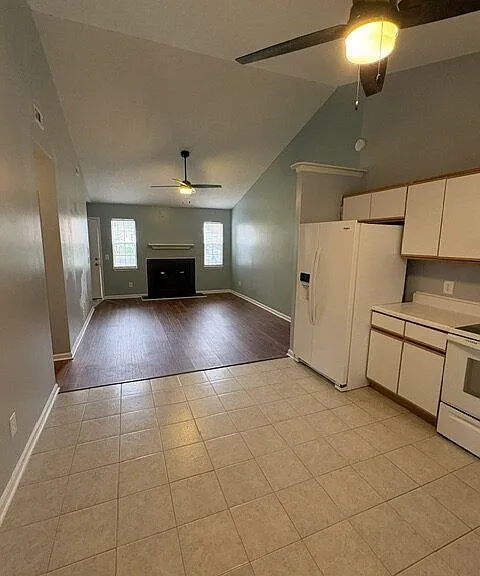 4134 Bridge Ct #B — Photo 5