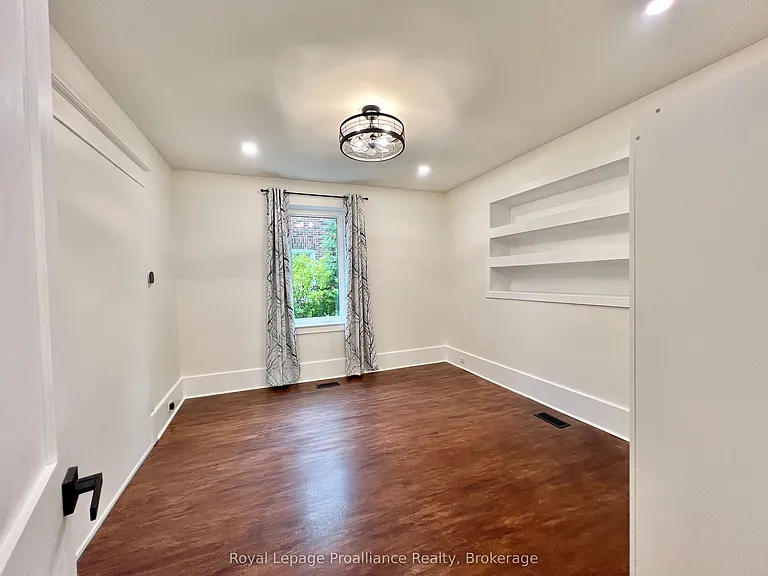 220 Foster Ave #B — Photo 11