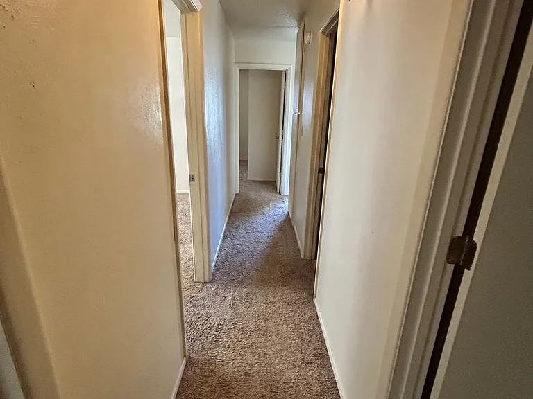 50 Riverview Dr #A — Photo 12