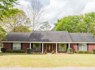 2225 Laura Dr, Semmes, AL 36575