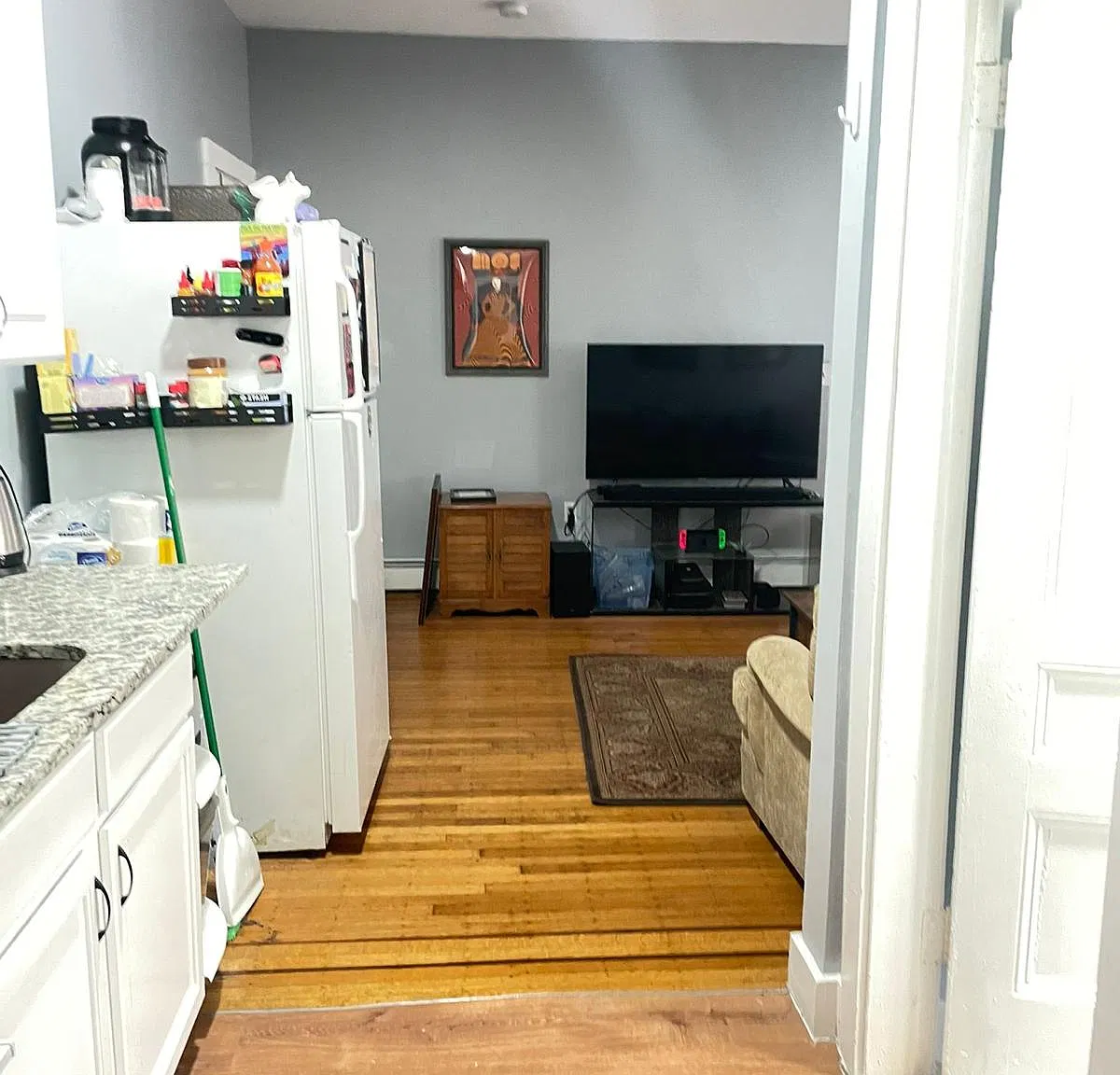 1 bed, 1050 sqft, $1,550 — Photo 4