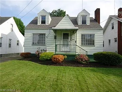 555 E Judson Ave photo 1