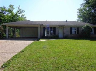 1709 Crestwood Ave, Northport, AL 35476
