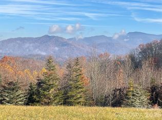 999 Chestnut Mountain Dr, Green Mountain, NC 28740