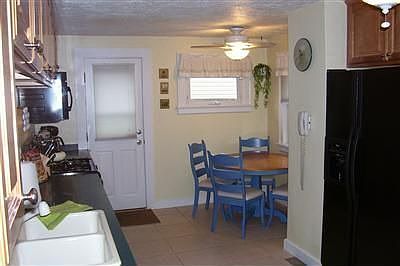 5th image of 16804 Pearldale Ave