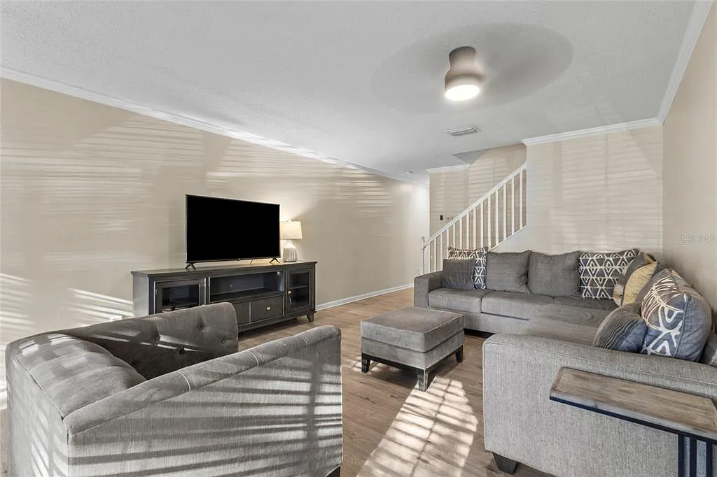 2 bed, 2.5 bath, 1448 sqft, $2,500 — Photo 4