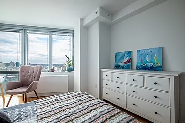 Rented by Luxury Apartments LIC