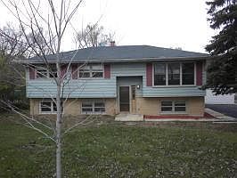 1st image of 29W512 North Ave